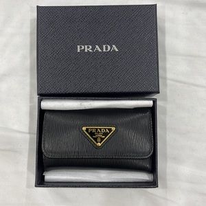 Prada 6 Key Holder Black